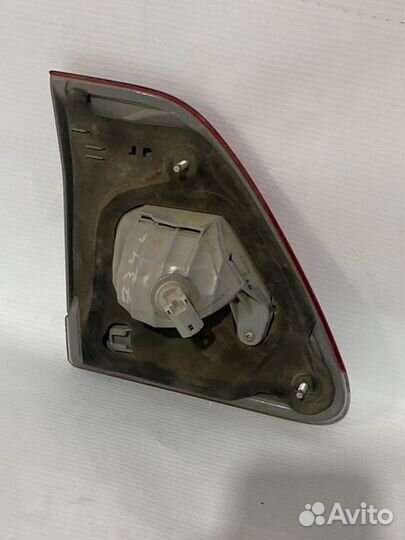 Фонарь внутренний задний левый Toyota Coroiia