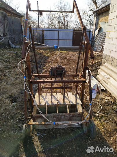 Станок вибратор для изготовления блоков