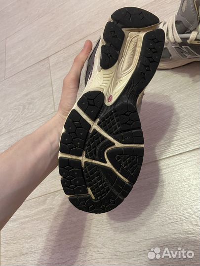 Кроссовки new balance 2002r