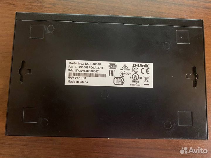 Коммутатор DGS-1008P