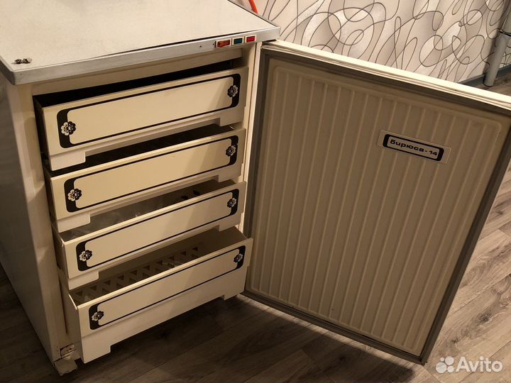 Морозильник бу Бирюса-14