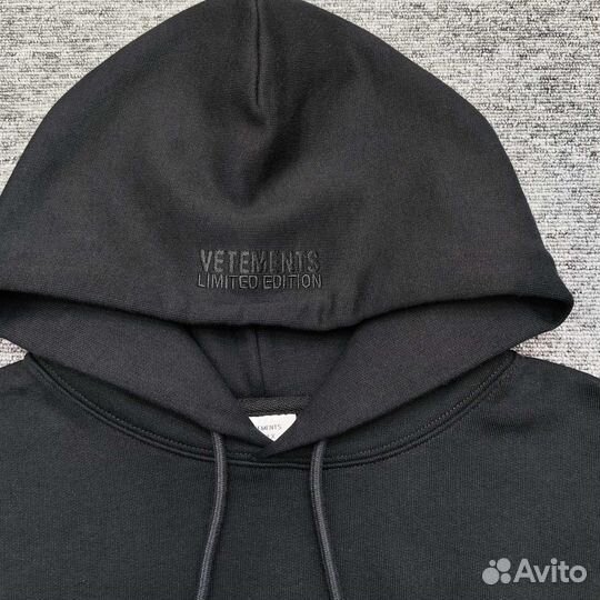 Черная худи Vetements женская