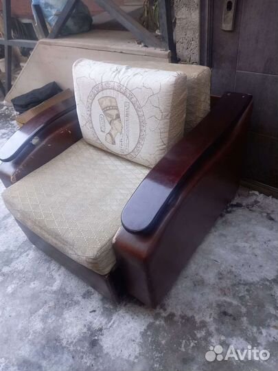Диван + кресло кресло-кровать. Б/у