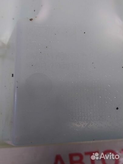 Бачек омывателя ford Focus 3 (CB8)