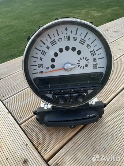 Магнитола и спидометр Mini Countryman 2013