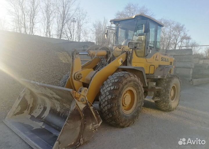 Требуется водитель на фронтальный погрузчик LG