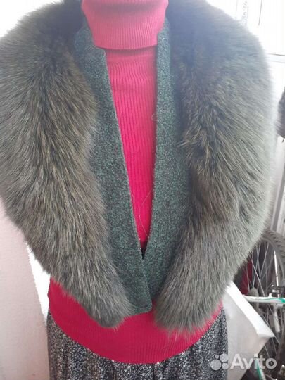 Меховой воротник песец
