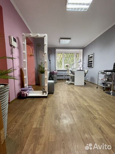 Наращивание ресниц/Оформление бровей