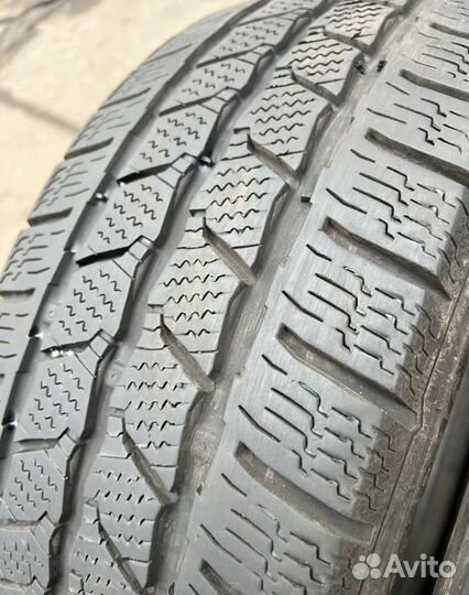 Continental VanContact Winter 215/65 R16