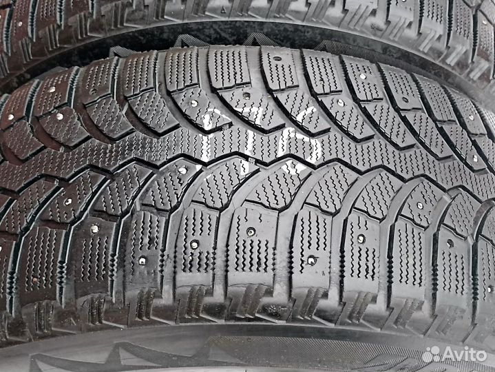 Bridgestone Blizzak Spike-01 255/55 R19 111T