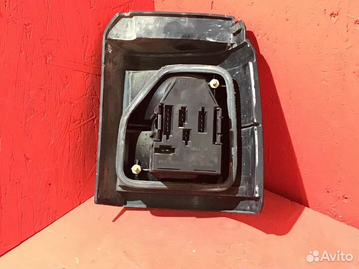 Фонарь задний левый Фольксваген Пассат Б3