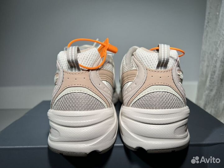 Оригинал кроссовки New Balance 530 MR530KOB