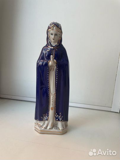 Фарфоровые статуэтки