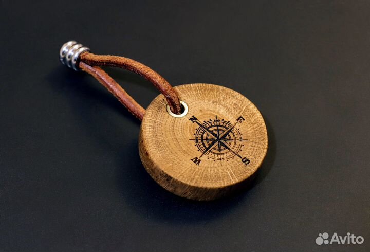 Брелок ключник с метеоритом