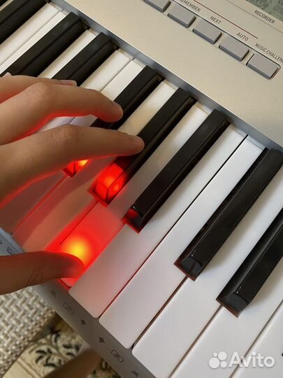 Синтезатор Casio lk-280