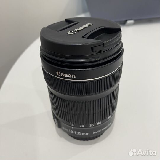 Canon EF-S 18-135mm f/3.5-5.6 IS STM