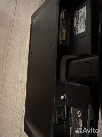 Монитор philips