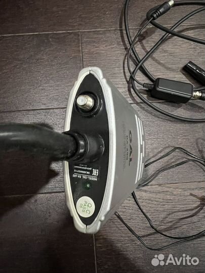 Антенна комнатная с усилителем