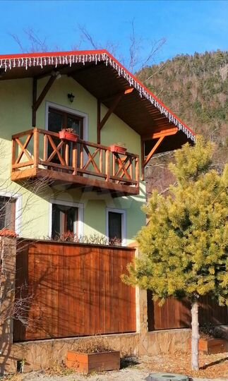 Дом 160 м² на участке 8 сот.