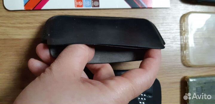 Чехлы на телефон