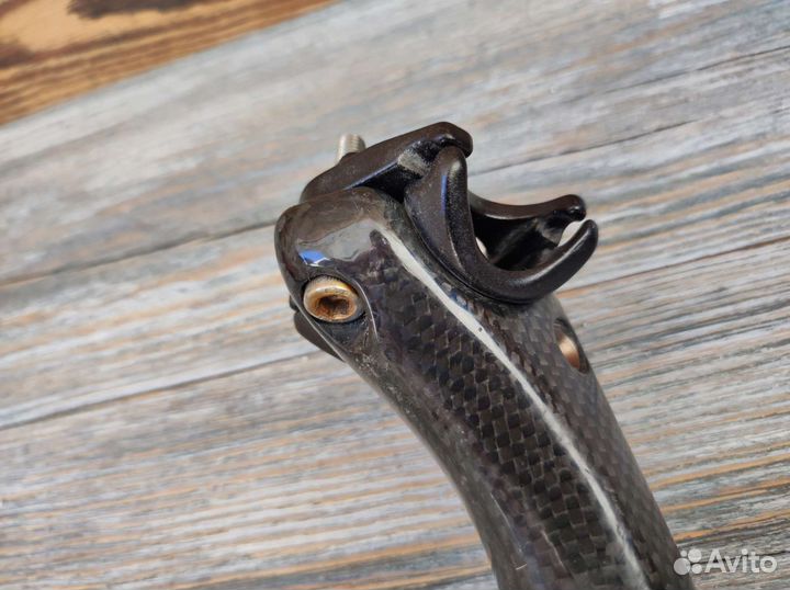 Карбоновый подседельный штырь 31.6