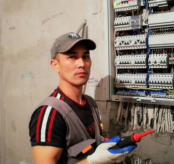 Услуги электрика и сантехника Срочный выезд