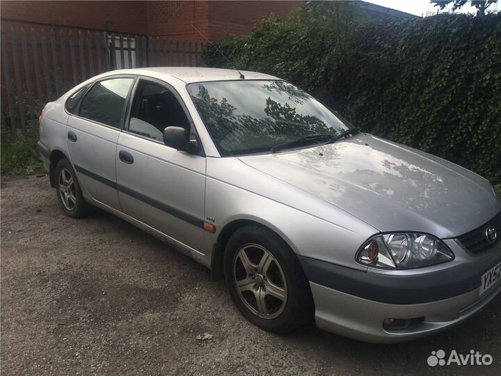 Разбор на запчасти Toyota Avensis 1