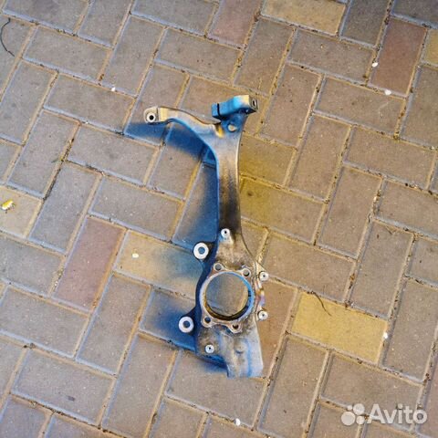 Кулак поворотный правый Audi A6 C6