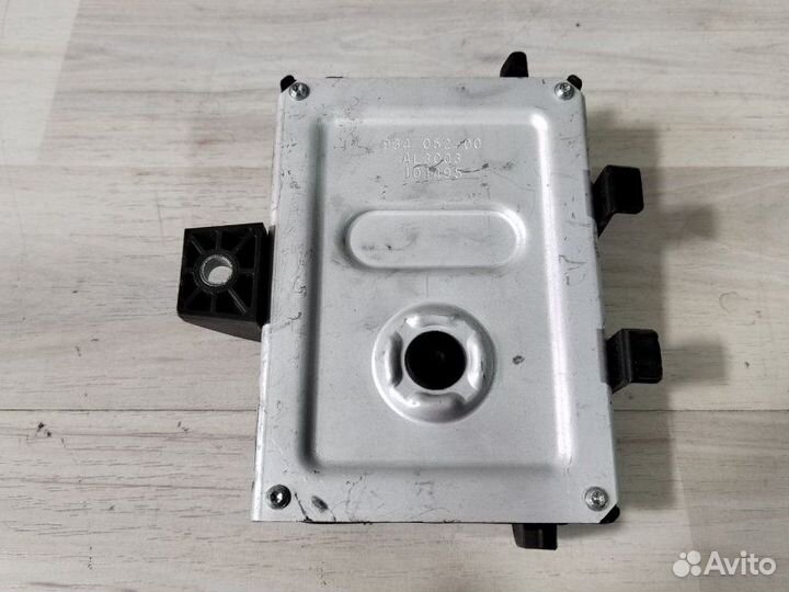 Блок управления топливным насосом Opel Astra J