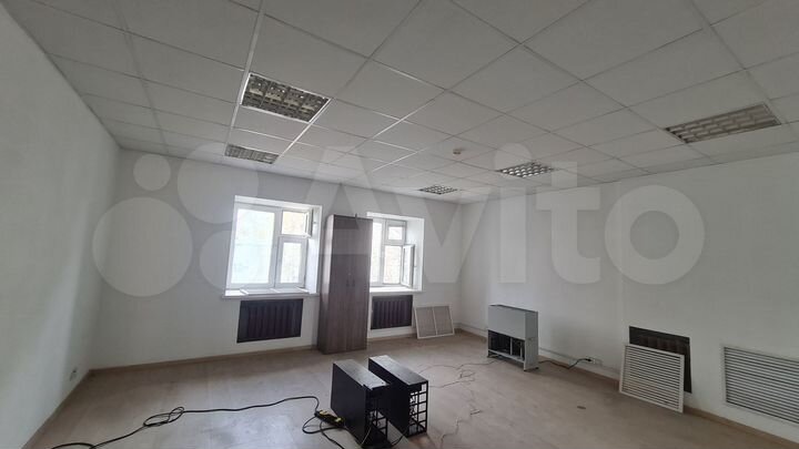 Свободного назначения, 290 м²