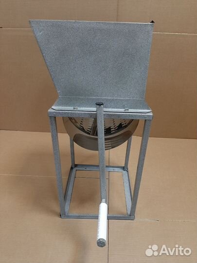 Корморезка ручная