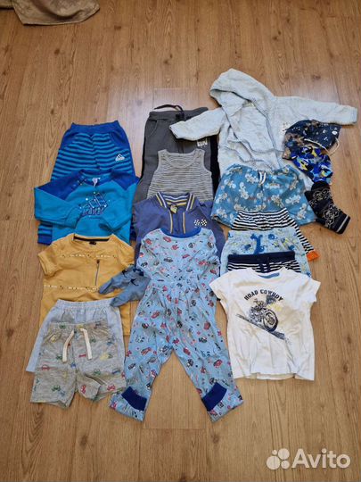 Продаю детские вещи