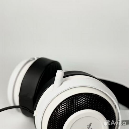 Razer Kraken Pro V2 (Белые)