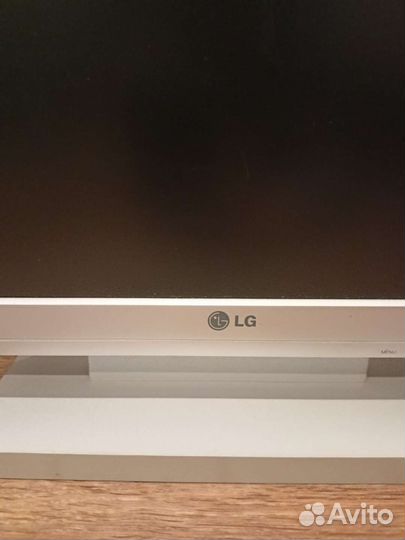 Монитор LG