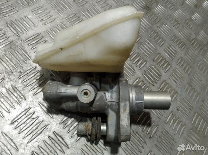Цилиндр тормозов главный S350 221