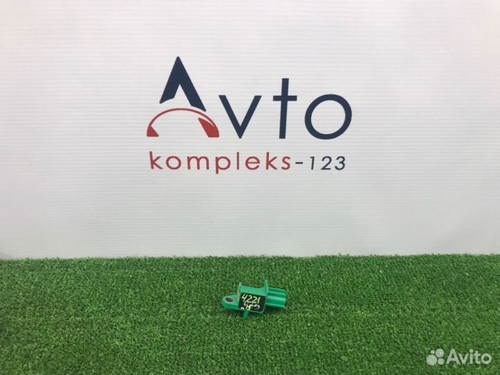 Датчик airbag Volkswagen Touran 1T cavc 2011