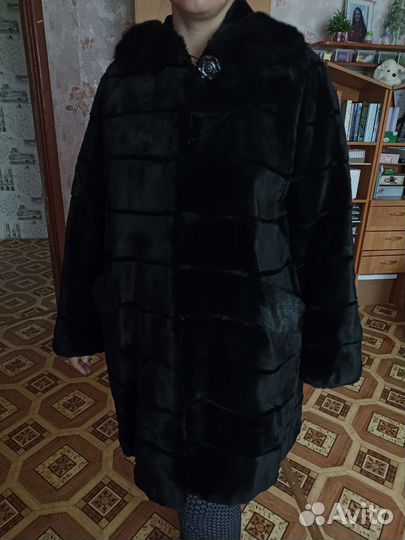 Шуба бобер (с капюшоном)