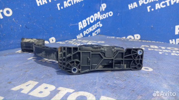 Педаль газа Ford Focus 3 седан iqdb 2012