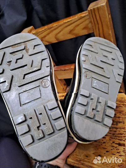 Резиновые сапоги мальчику 23