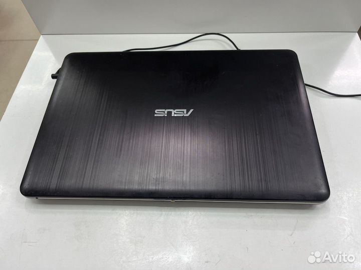 Ноутбук asus D541N