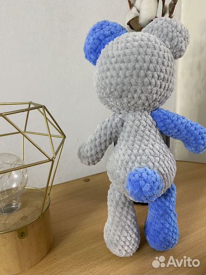 Вязаная игрушка Лунный мишка