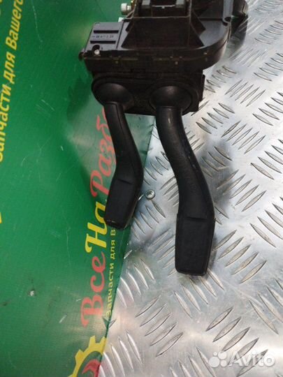 Блок подрулевых переключателей Audi A8 седан 2.0