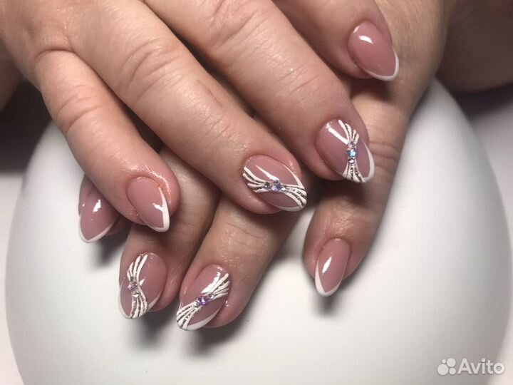 Наращивание ногтей