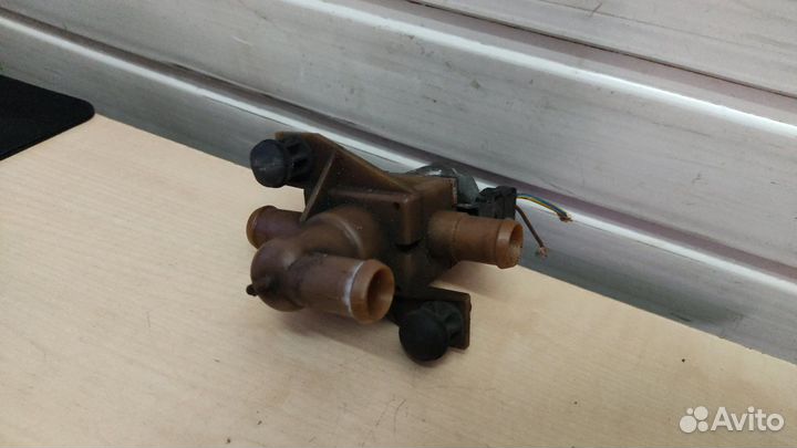 Кран отопителя печки Mercedes Benz Vito W638