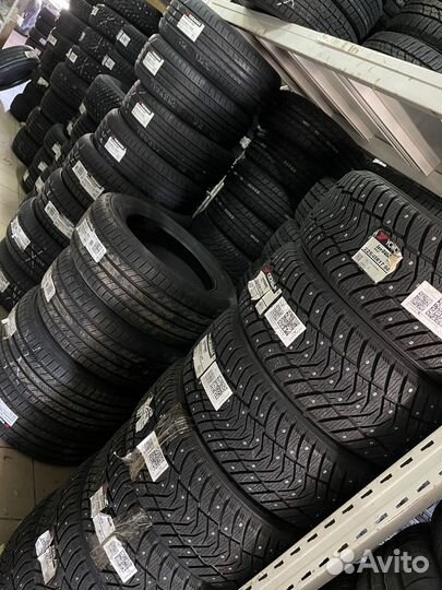 Yokohama IceGuard Stud IG65 235/60 R17 106T