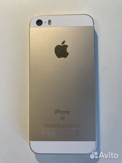 iPhone SE, 32 ГБ