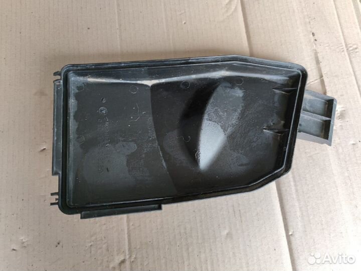 Крышка блока предохранителей mercedes W203 C class