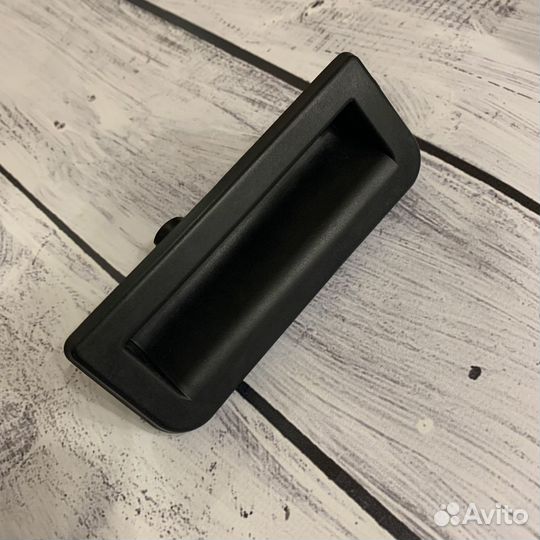 Кнопка багажника VW Polo Skoda Rapid