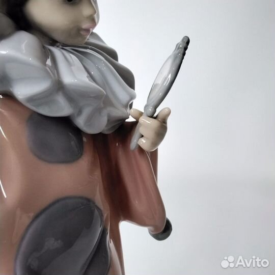 Статуэтка клоуна Звезда цирка от NAO by Lladro