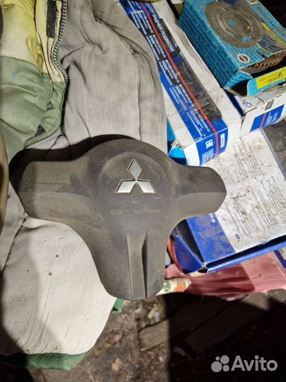 Подушка Мицубиси